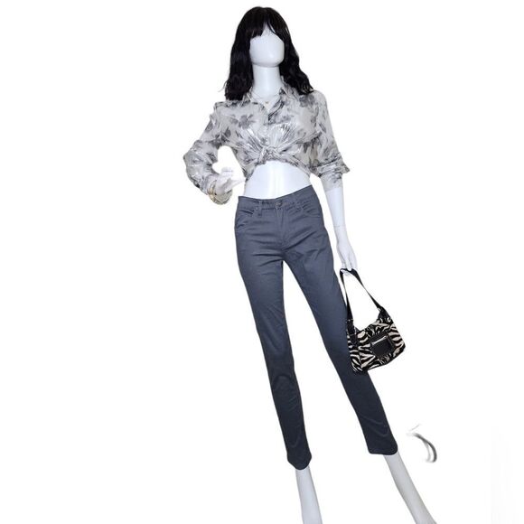 Hudson Jeans  - Picture 14 of 15